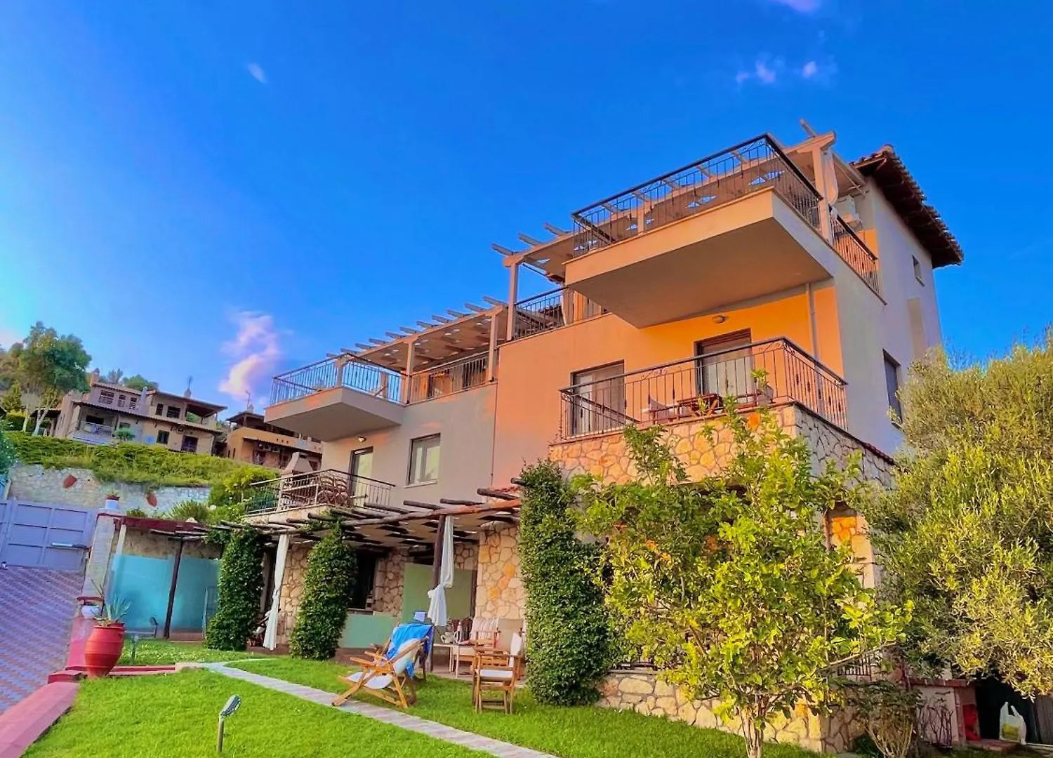 Koumaros Villas Агия-Параскеви