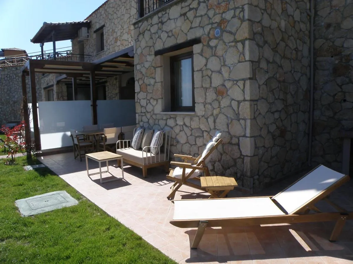 Koumaros Villas Agia Paraskevi  0*, Agia Paraskevi (Kassandra) Griekenland
